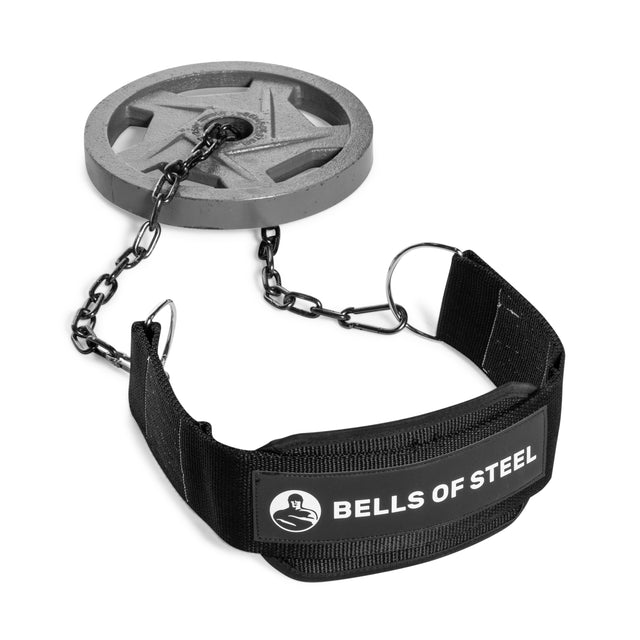 The Bells of Steel Dip Belt features a padded strap and sturdy metal chains with a round weight plate, making it ideal for bodyweight workouts and neck strengthening exercises.