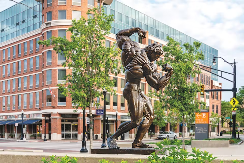 the Arnold statue Columbus, Ohio
